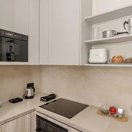 La Perla Fondazione Prada Appartement Milan