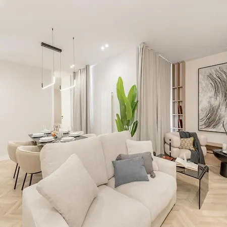 La Perla Fondazione Prada Appartement Milan
