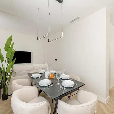 La Perla Fondazione Prada Appartement Milan
